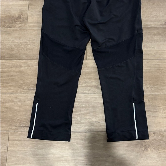 The North Face Black Joggers with Reflective Detail - Picture 5 of 7